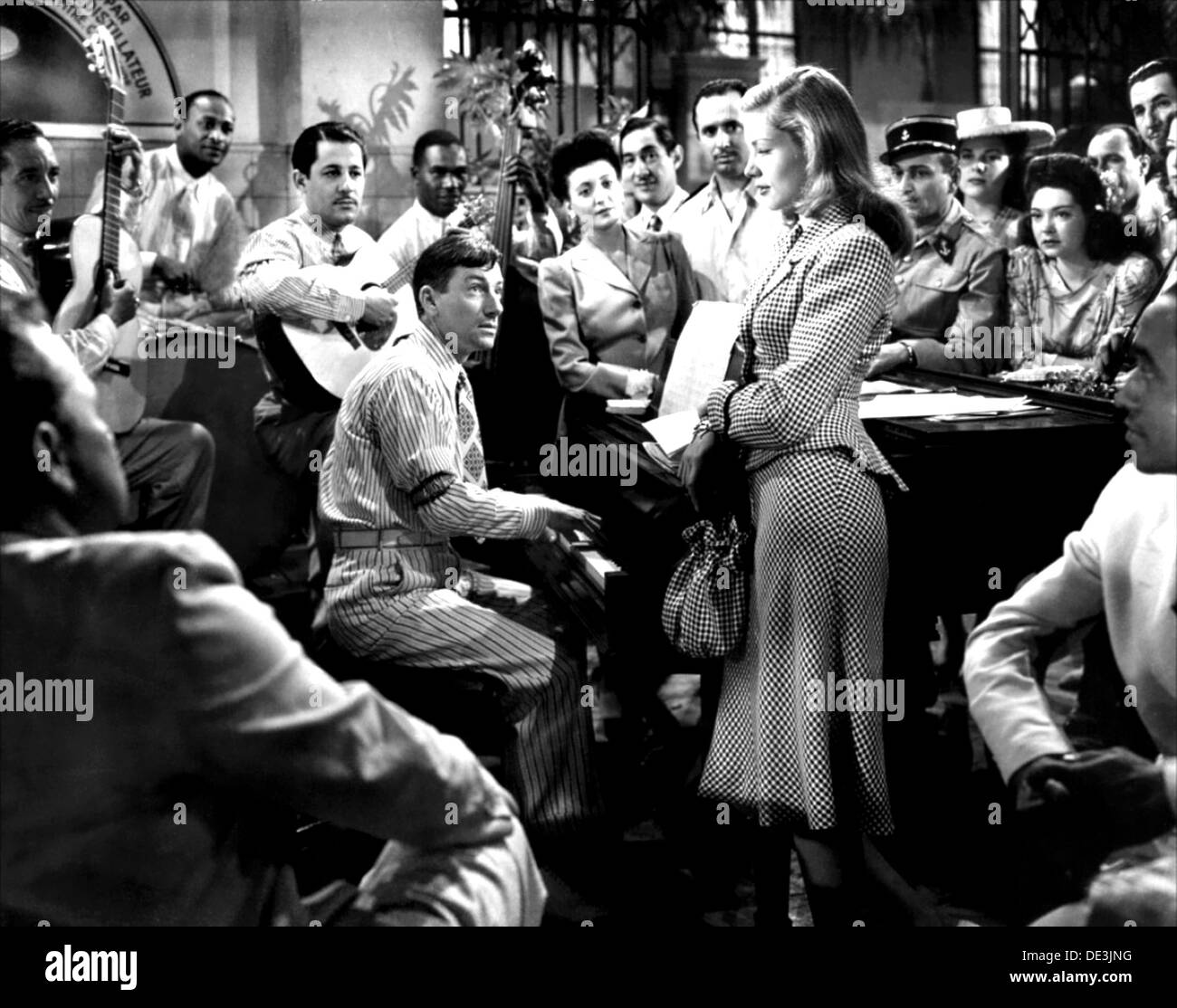 TO HAVE AND HAVE NOT  1944 Warner Bros film with Lauren Bacall and Hoagy Carmichael at piano Stock Photo