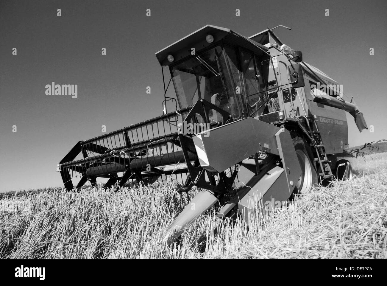 Combine harvester Black and White Stock Photos & Images - Alamy