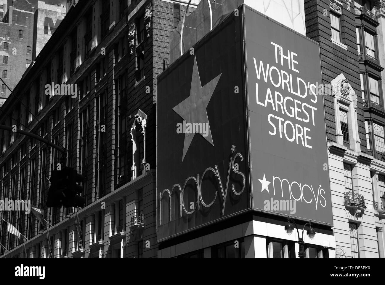 Marcy´s Shoppingmall in New York Stock Photo Alamy