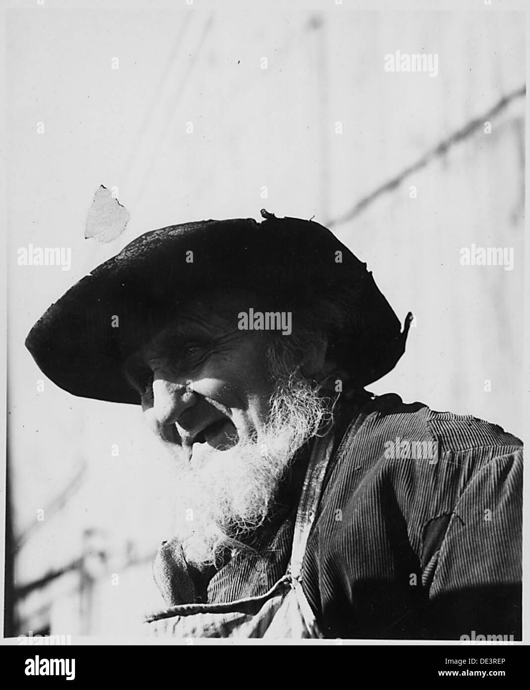 Pennsylvania this is an old order amish harness maker 521083 hires