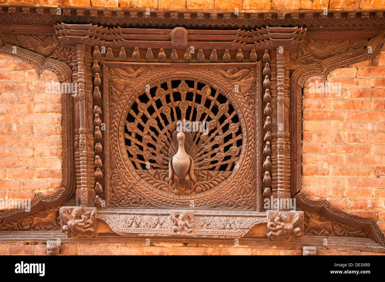 Ancient wood carving hi-res stock photography and images - Alamy