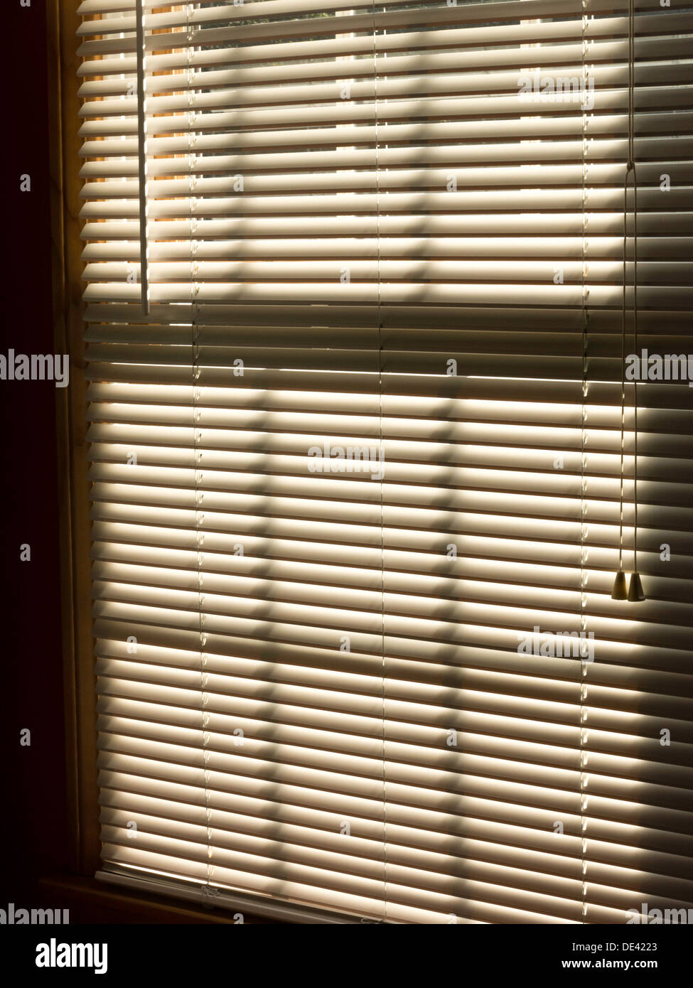 Close blinds hires stock photography and images Alamy