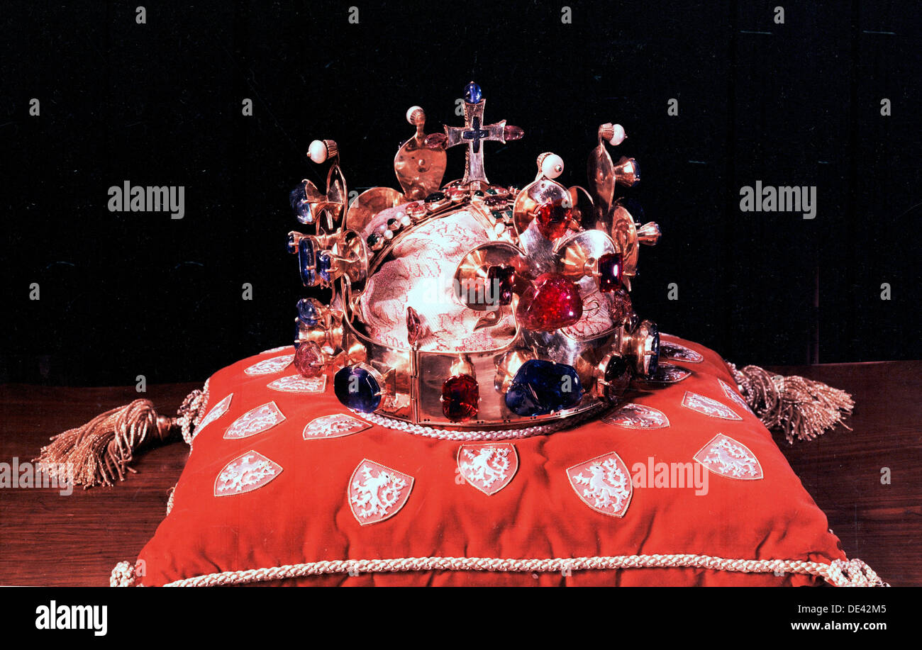 Crown wenceslas hires stock photography and images Alamy