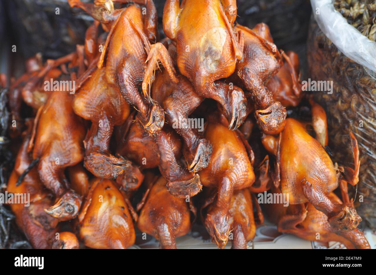 Phnom penh cambodia roasted chicken hires stock photography and images