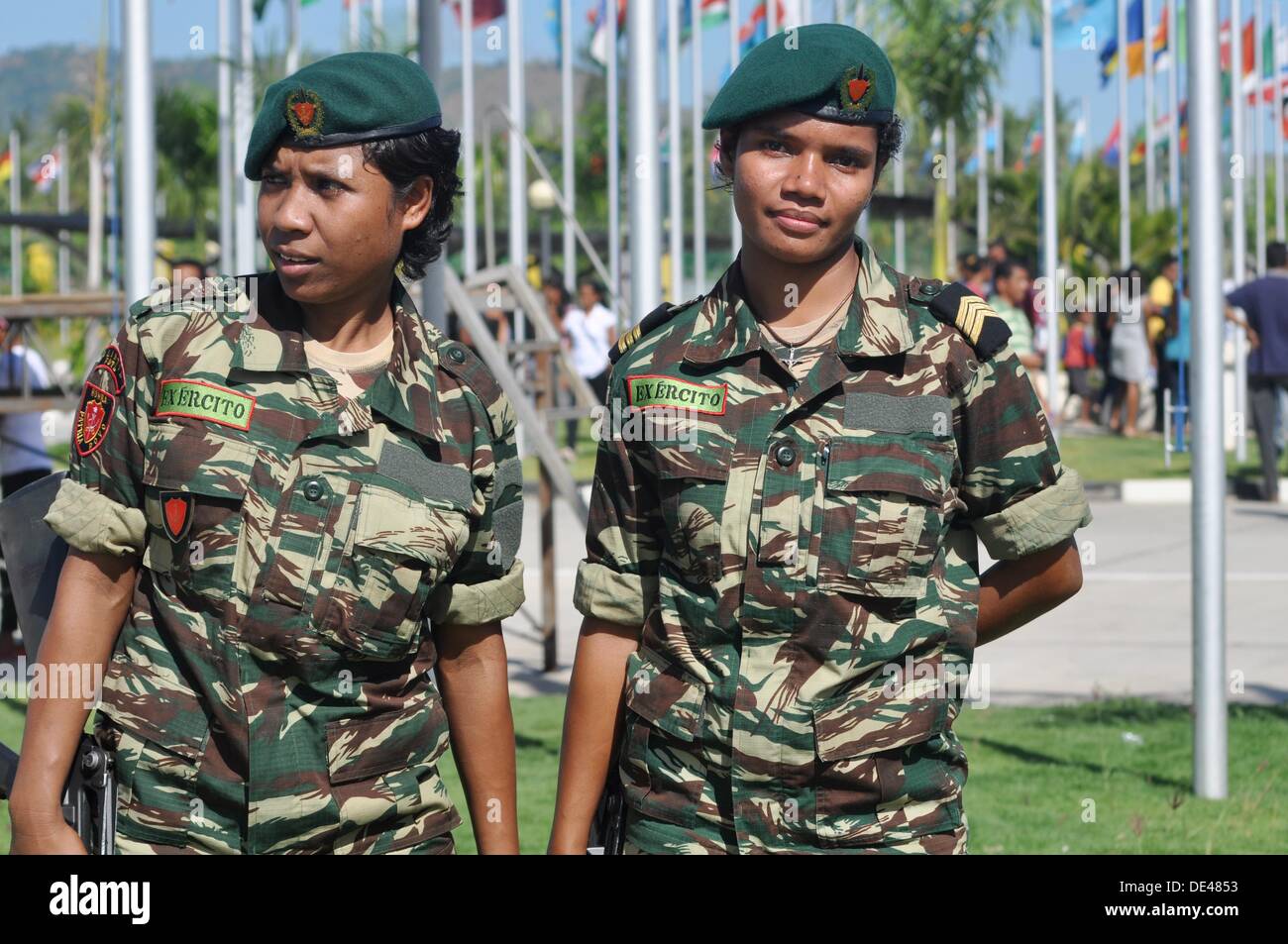 Dili (East Timor): women soldiers during the Independence Restoration