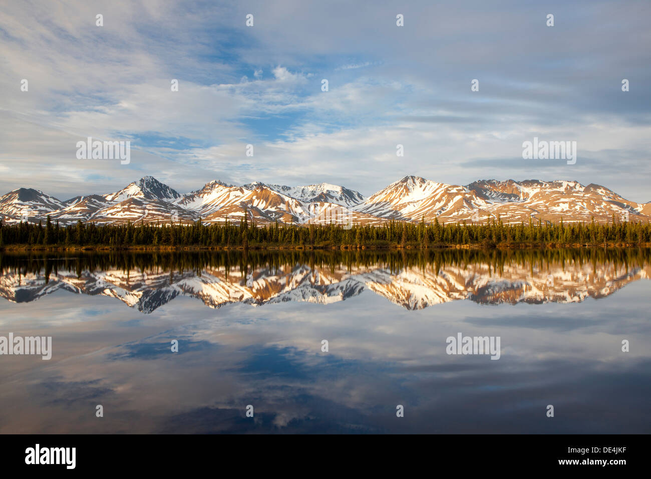 Cantwell alaska hires stock photography and images Alamy