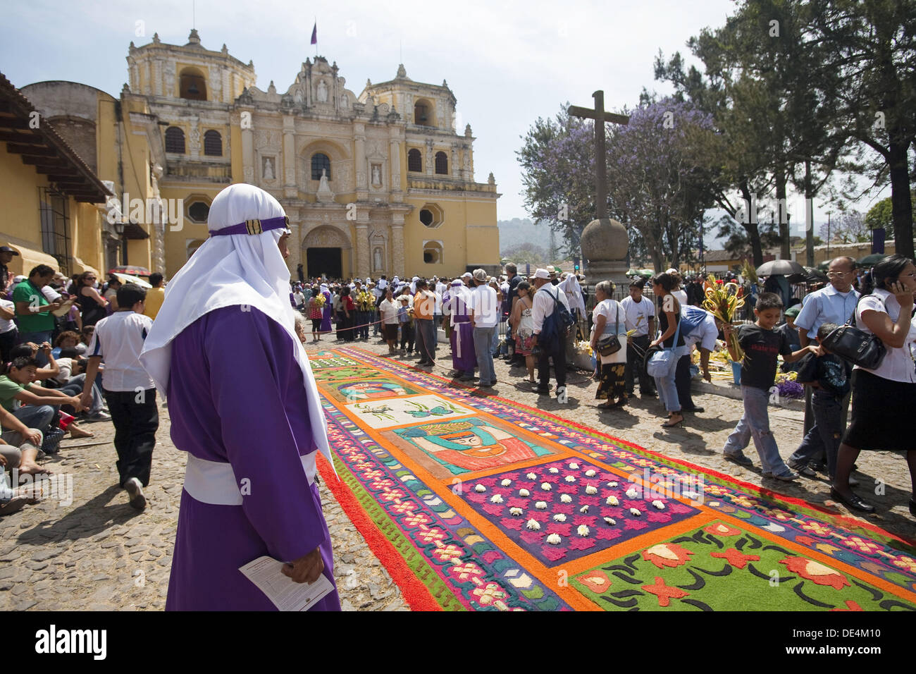 Guatemala, Antigua, Semana Santa, Iglesia La Merced Stock Photo - Alamy Guatemala, Antigua, Semana Santa, Iglesia La Merced Stock Photo - Alamy
