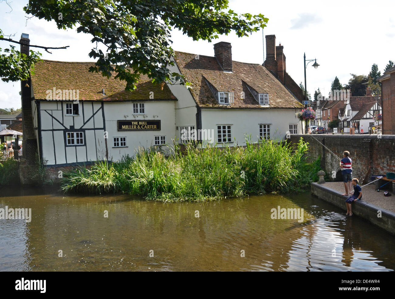 the bull inn on the river lea at wheathampstead hertfordshire england Stock Photo