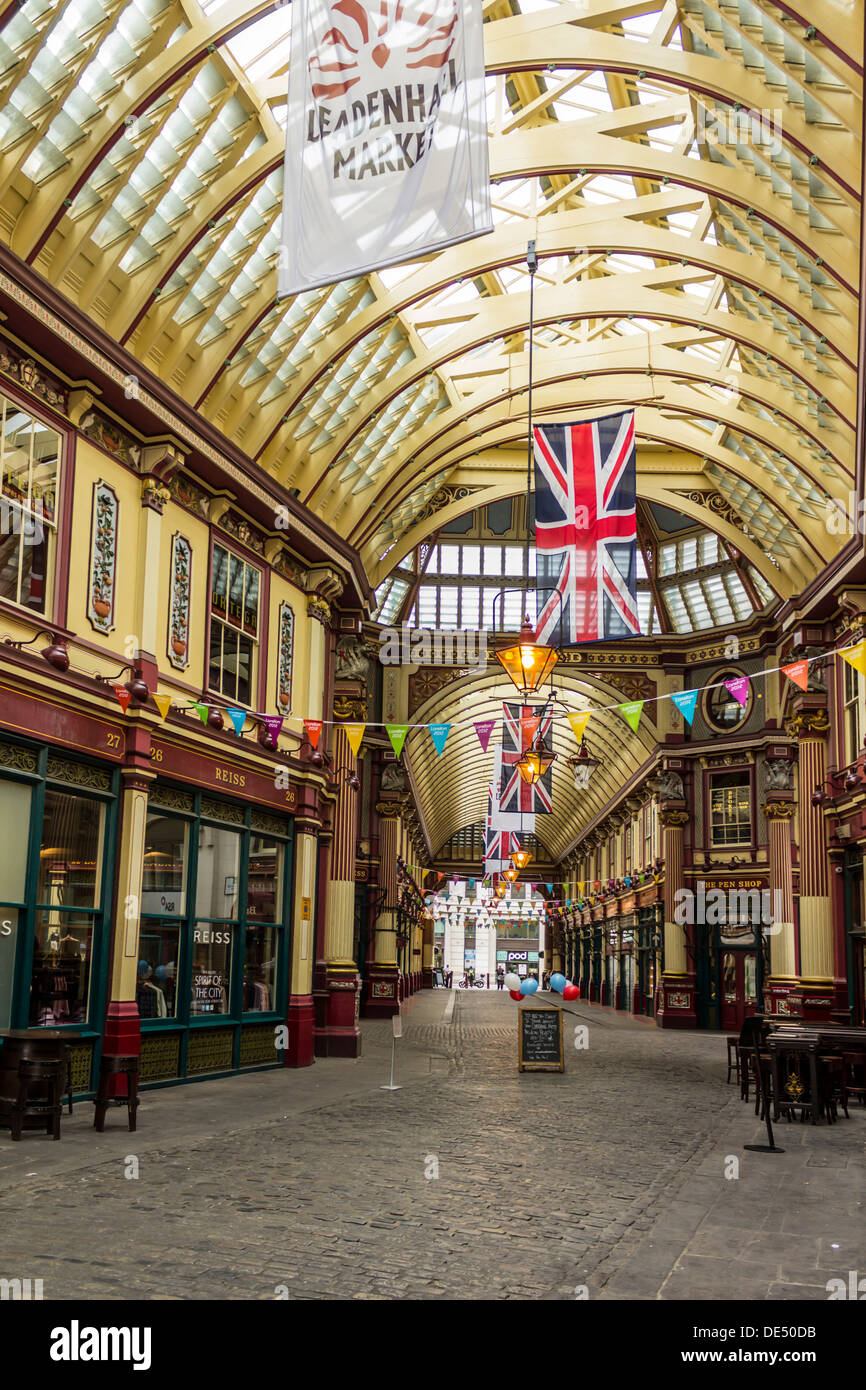 Pen shop leadenhall market london hi-res stock photography and images ...