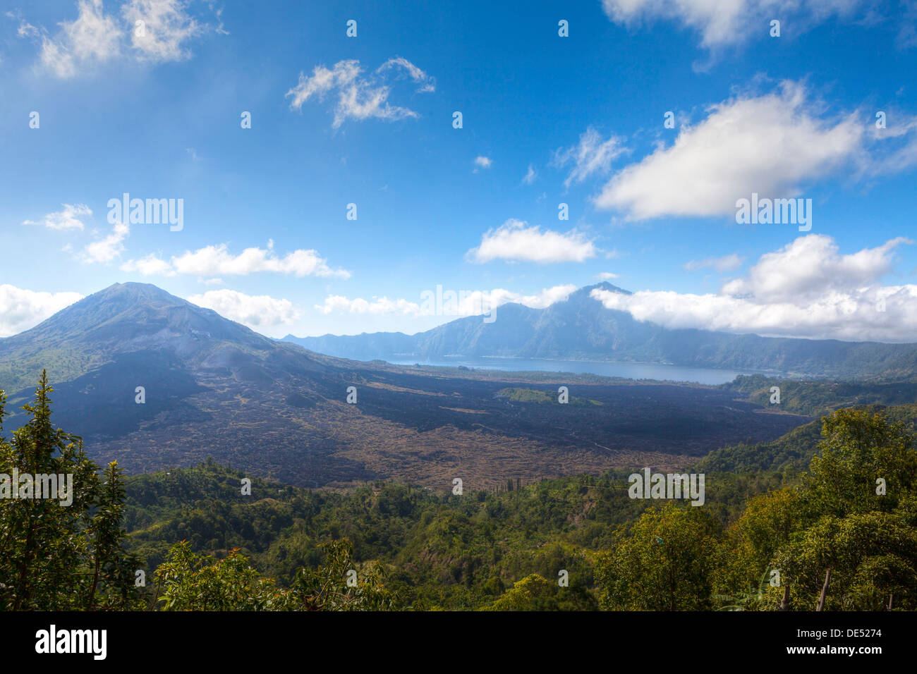 crater-of-gunung-batur-or-mount-batur-volcano-with-the-crater-lake