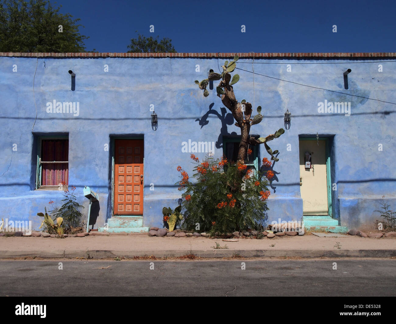Adobe homes in the El Barrio Historic District in Tucson, Arizona, USA