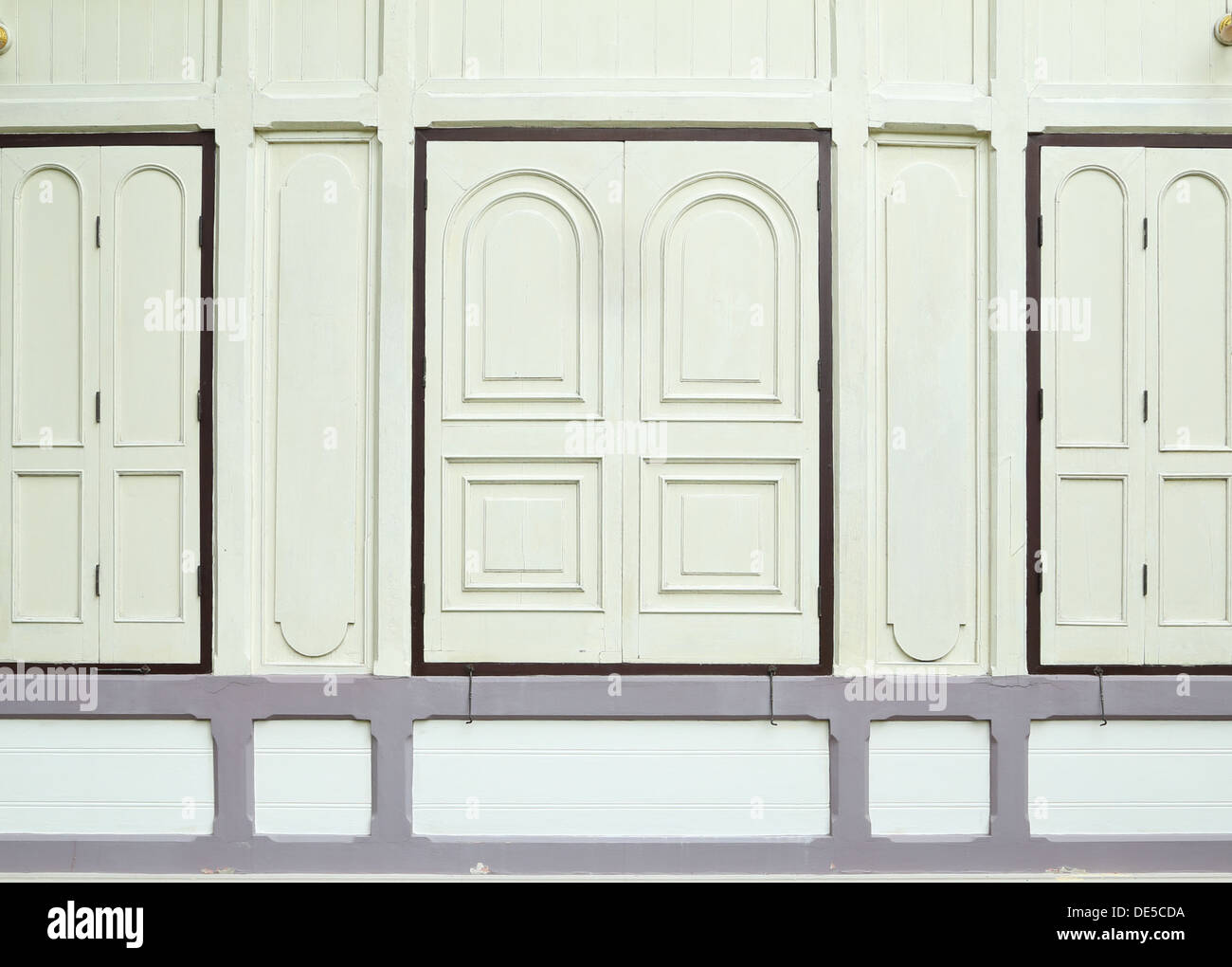vintage wooden window with wooden wall Stock Photo - Alamy