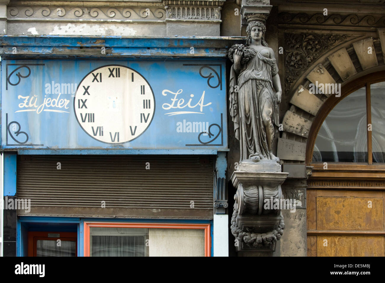 Österreich, Wien 7, Spittelberg, Burggasse 5, alte Hausfassade Stock Photo