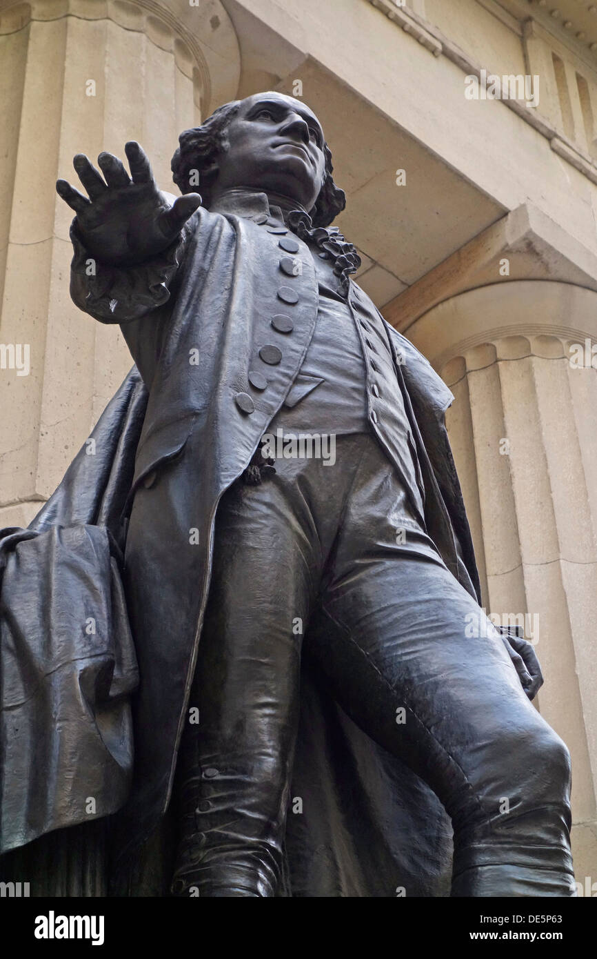 Washington statue on Wall street Stock Photo Alamy