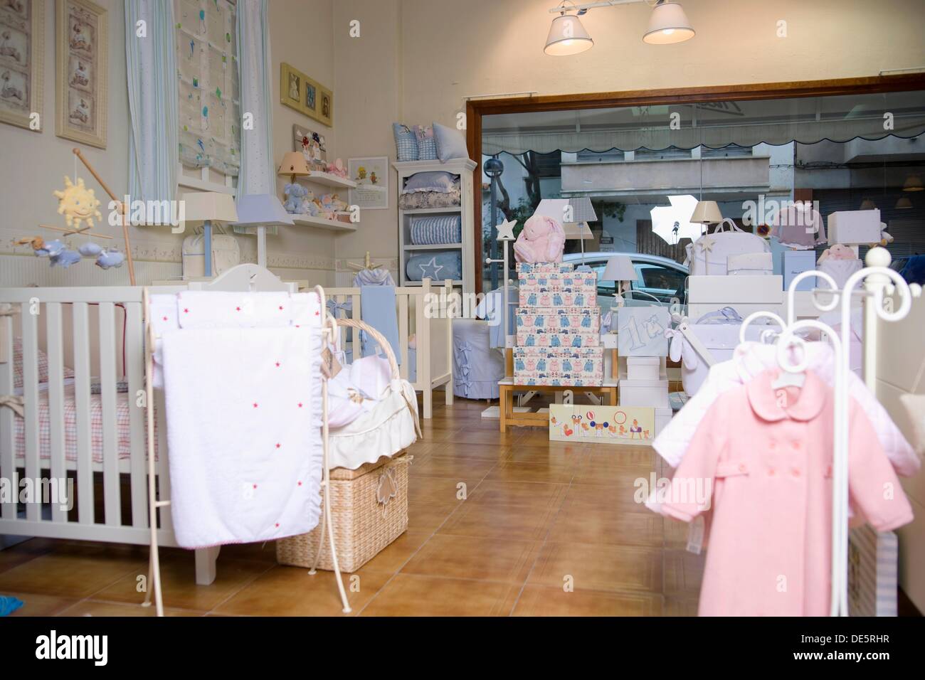 baby store furniture