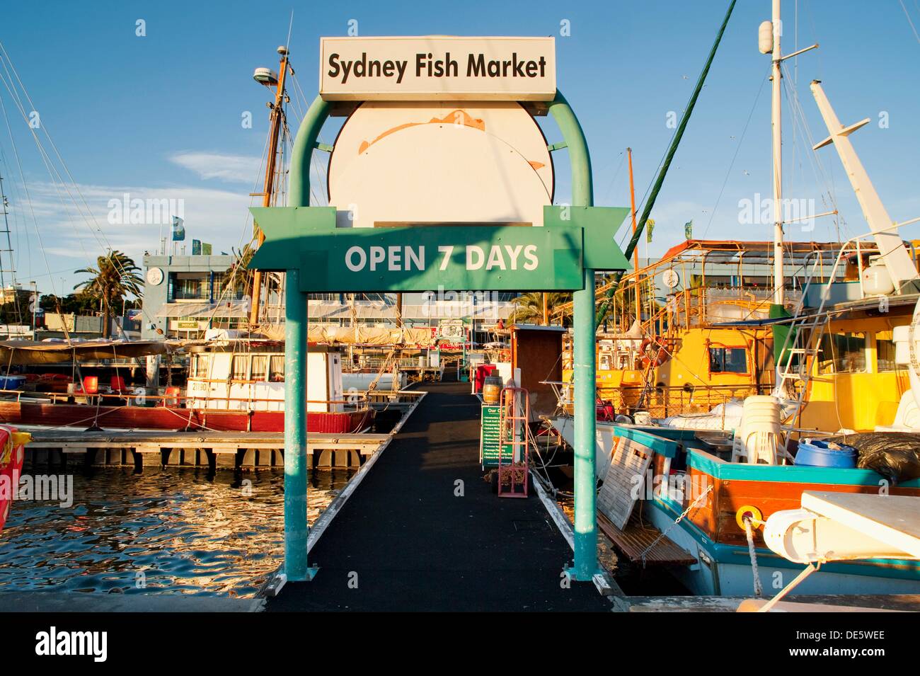 The port of sydney sign hires stock photography and images Alamy