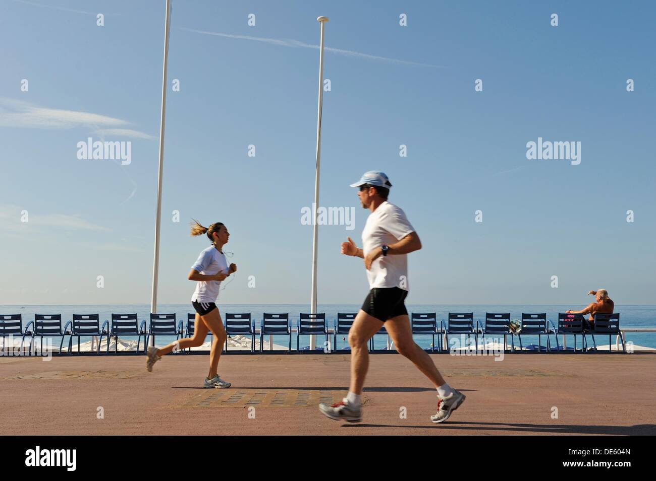 joggers on the Promenade des Anglais, Nice, Alpes-Maritimes department,  Provence-Alpes-Cote d´Azur region, southeast of France Stock Photo - Alamy