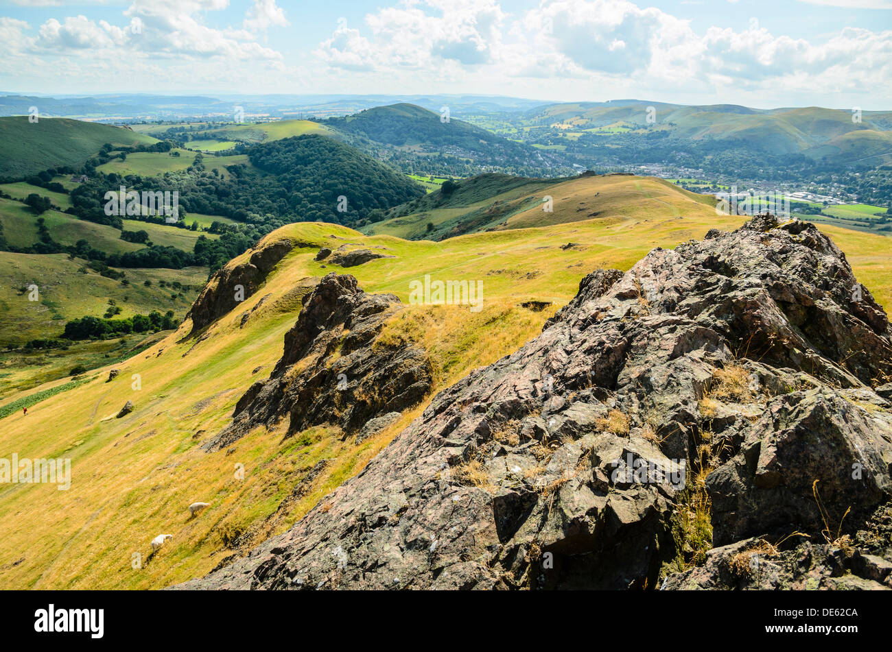 Near the summit of Caer Caradoc, Shropshire, looking south over the Stretton hills, Church Stretton and the Long Mynd Stock Photo