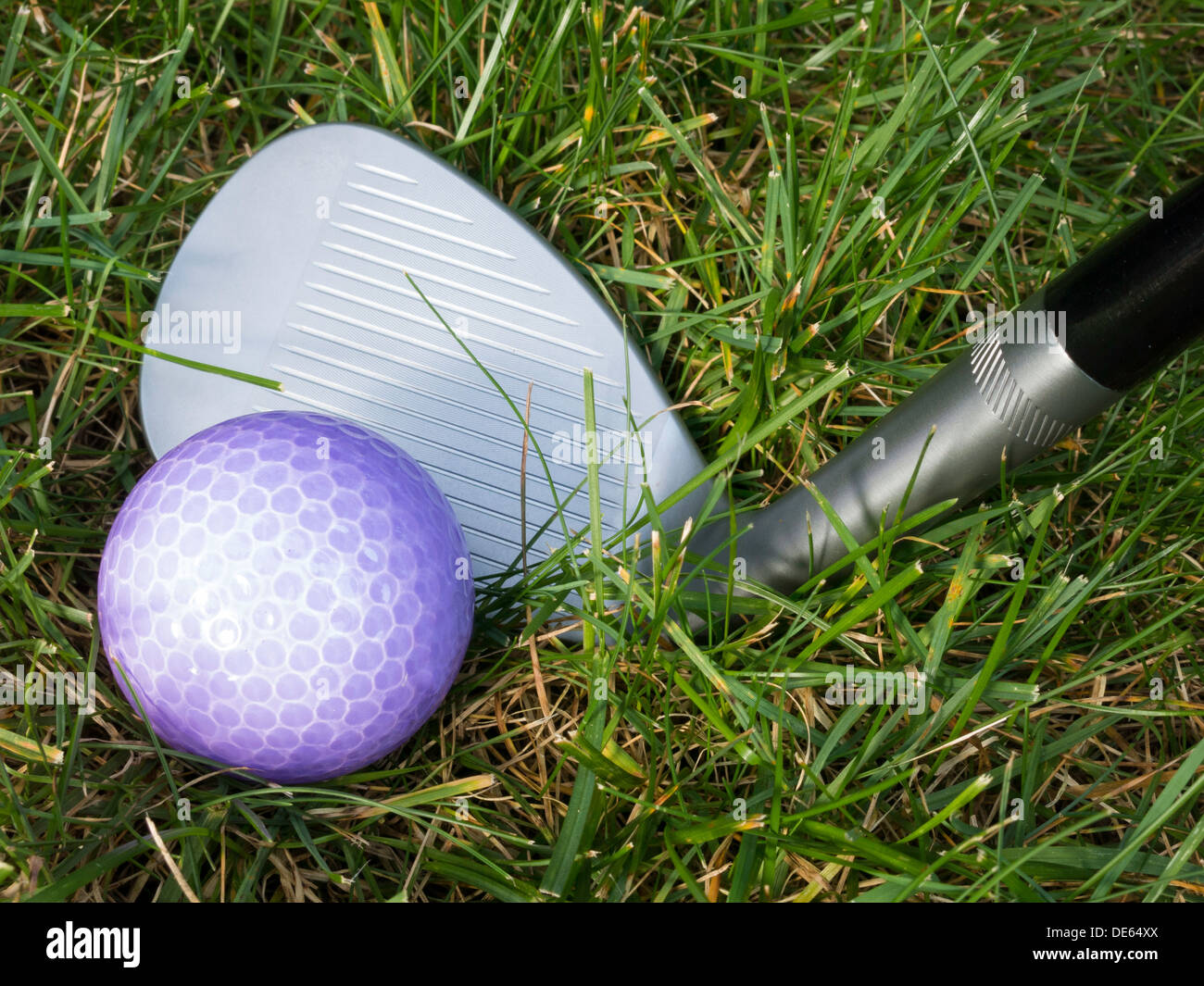 Golf ball iron hires stock photography and images Alamy