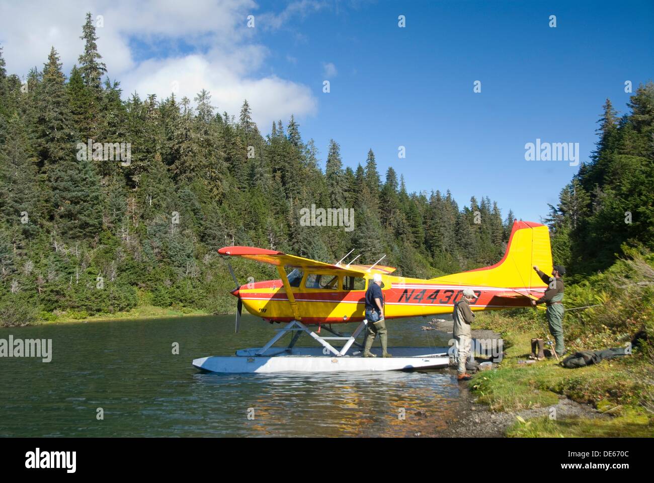 Fisherman and float plane hi-res stock photography and images - Alamy