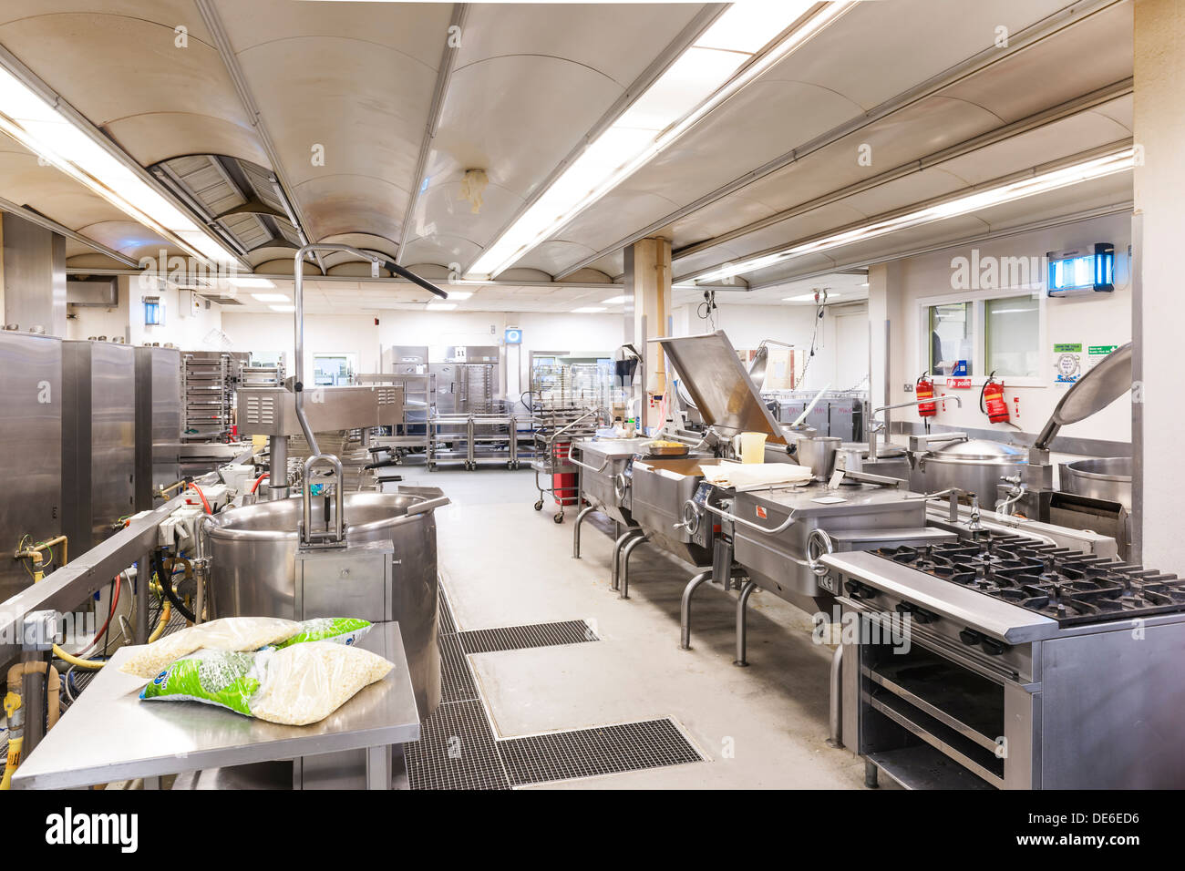 Prison kitchen hires stock photography and images Alamy