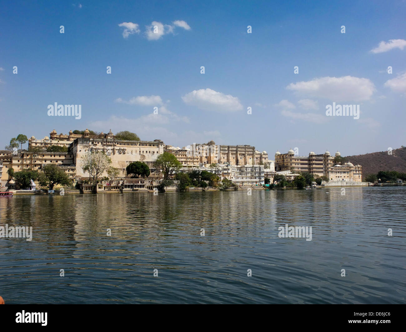 India, Rajasthan, Udaipur, city palace and Lake Piccola Stock Photo