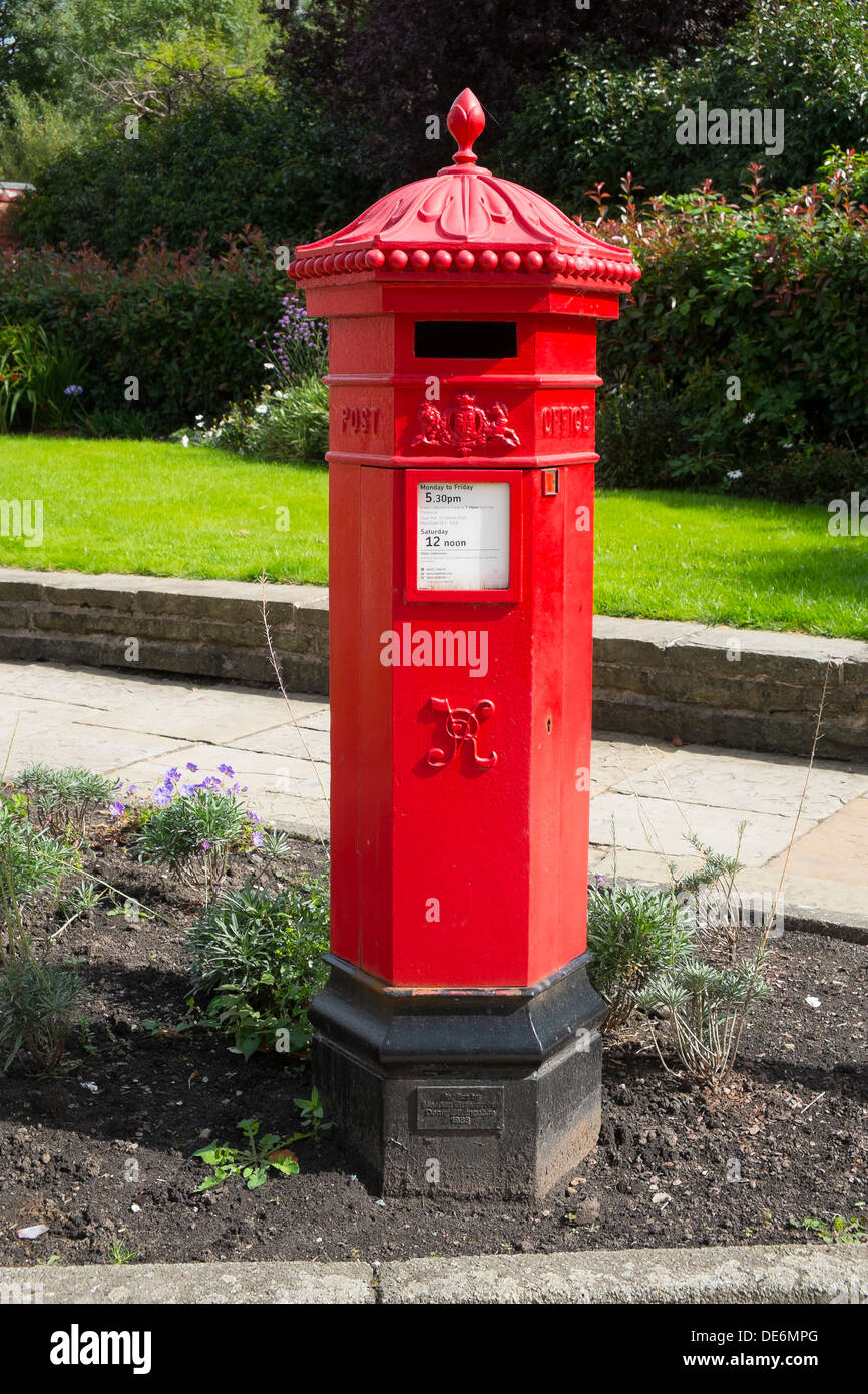 England, close up of old post box Stock Photo - Alamy