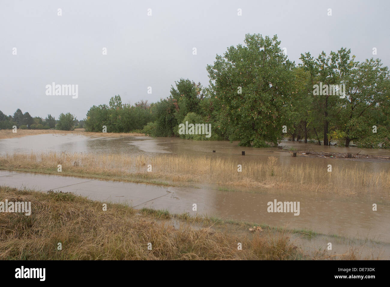 Aurora, Colorado, USA. 12th Sep, 2013. Massive Flooding from non stop