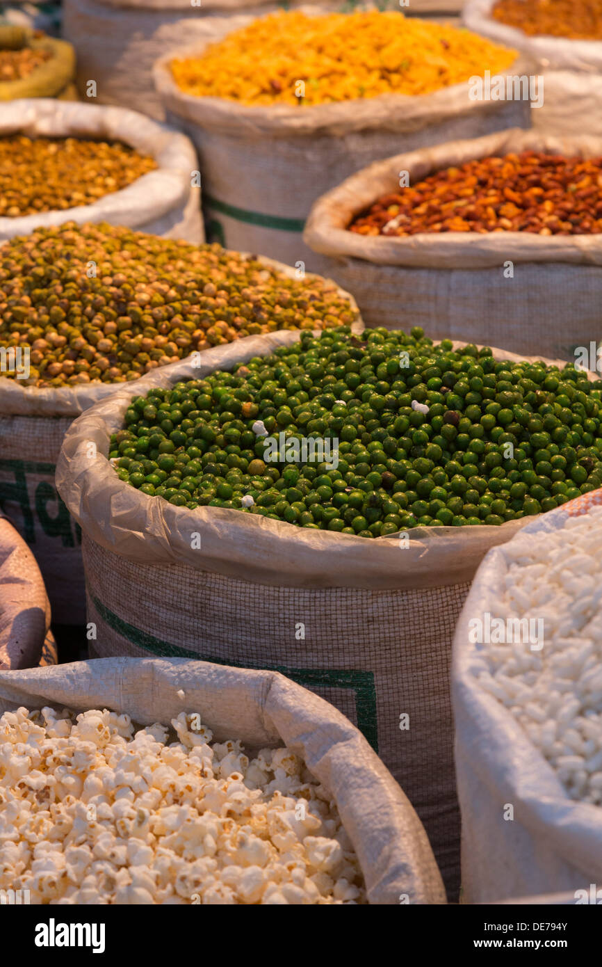 Indian pulses hires stock photography and images Alamy