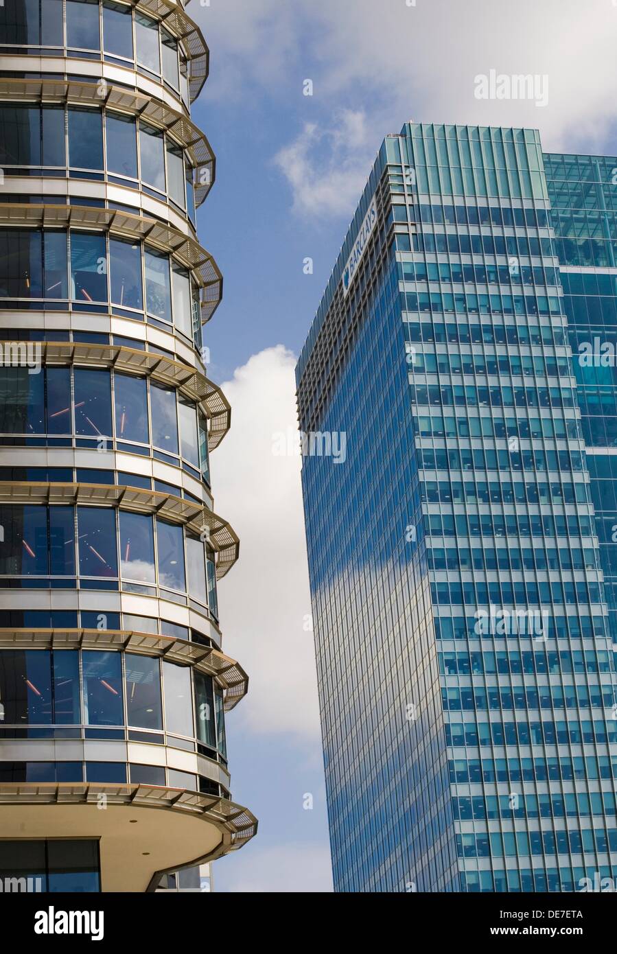 Barclays building canary wharf hi-res stock photography and images - Alamy