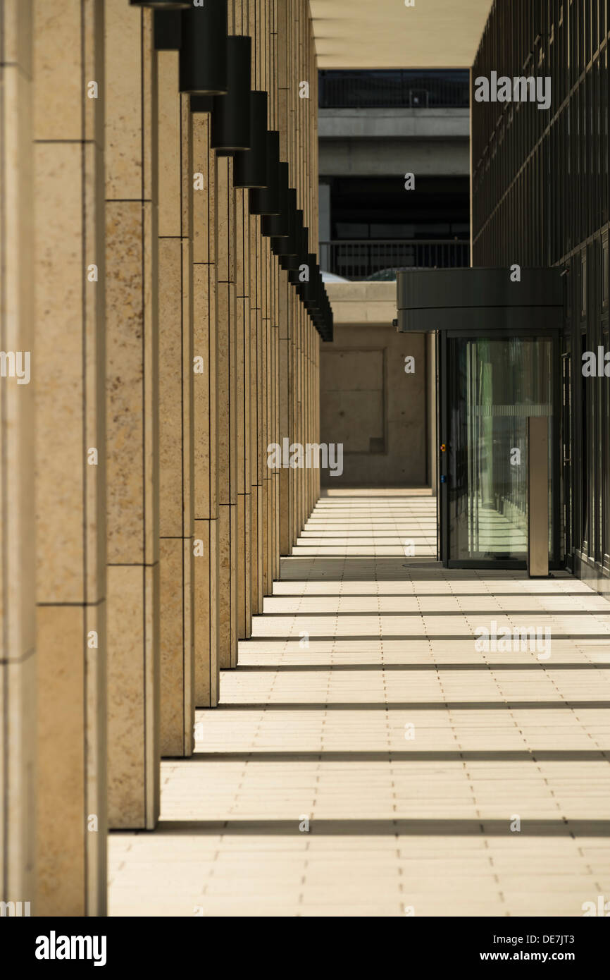 Empty berlin hi-res stock photography and images - Alamy