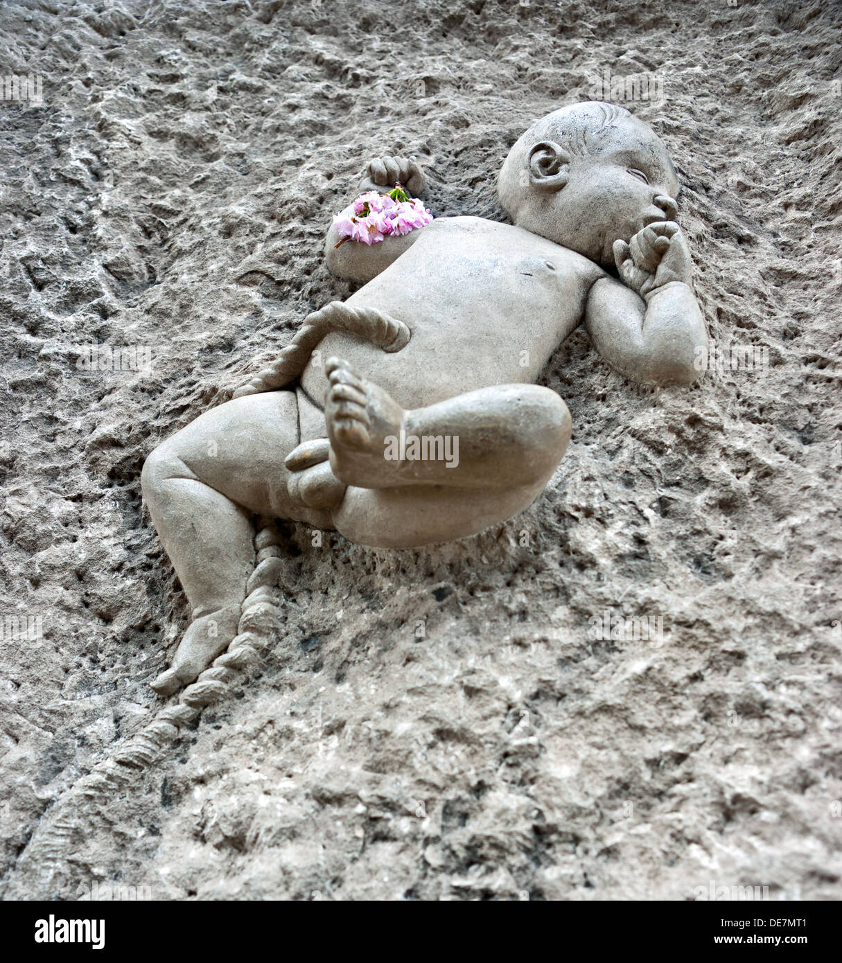 The Christ Child is a sculpture by english sculptor Mike Chapman placed in fron of the entrance of St Martin in the Fields chur Stock Photo