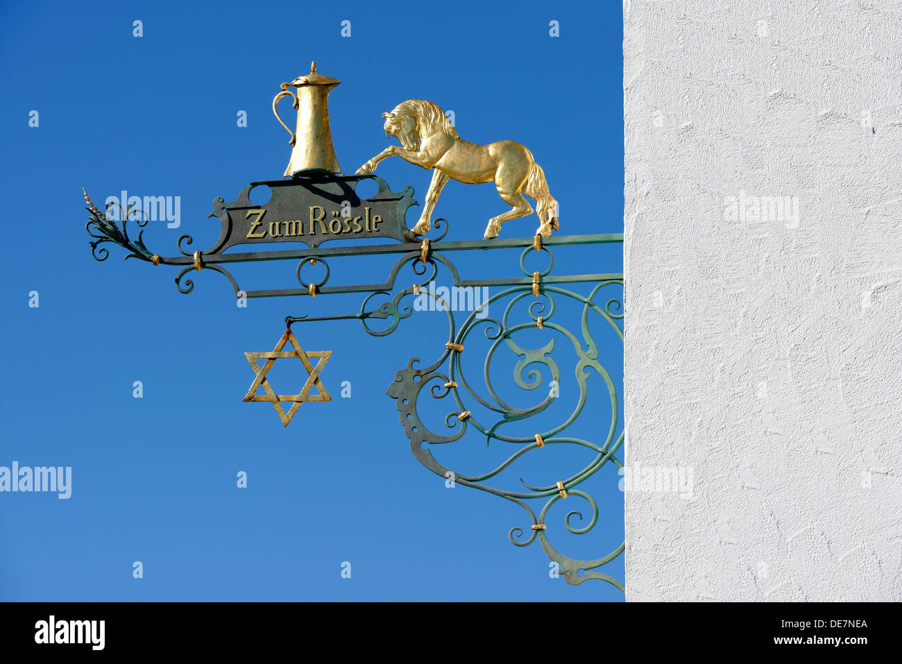 Animal sign board hi-res stock photography and images - Alamy