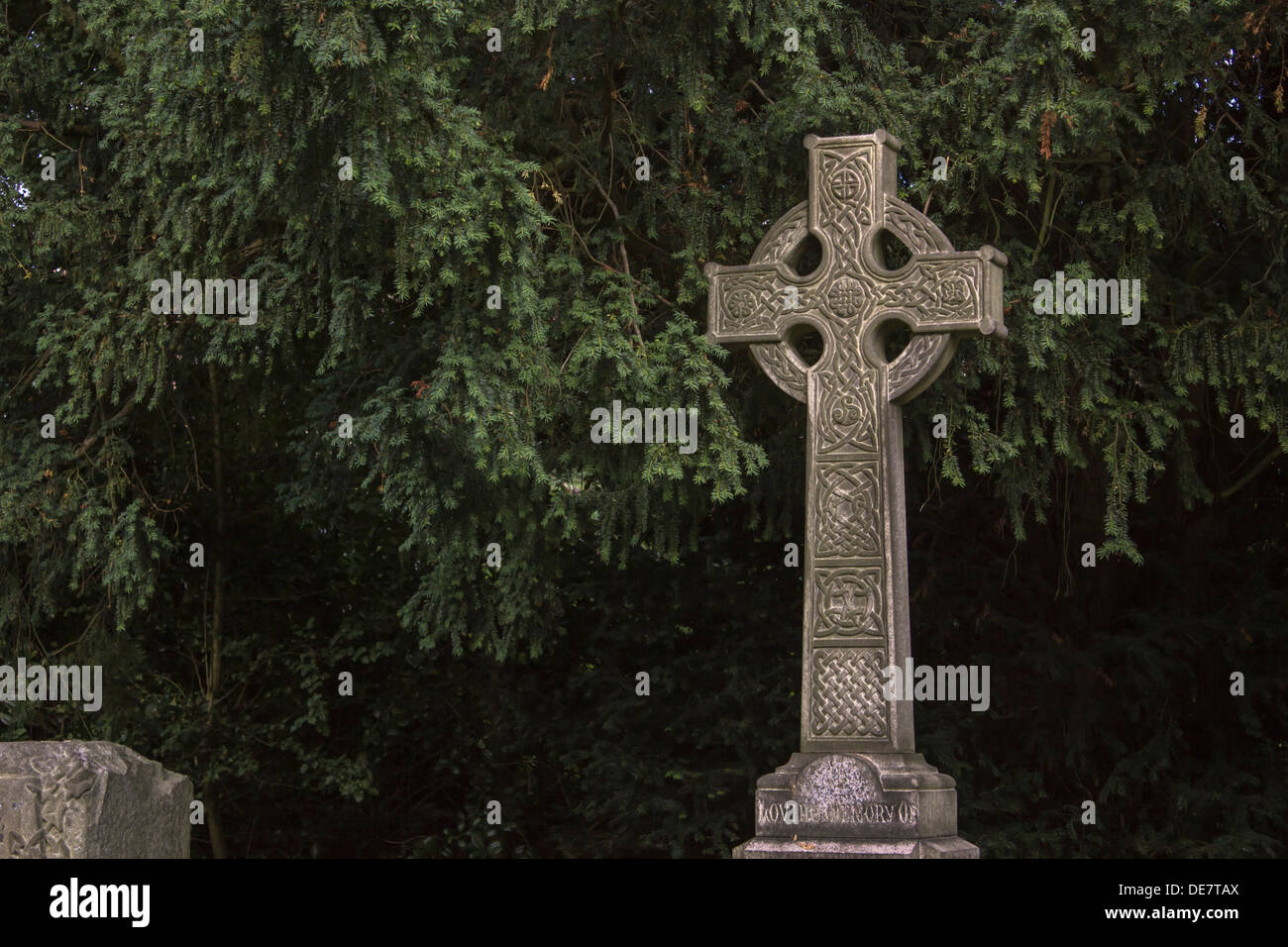Celtic Cross Memorial Stock Photo - Alamy