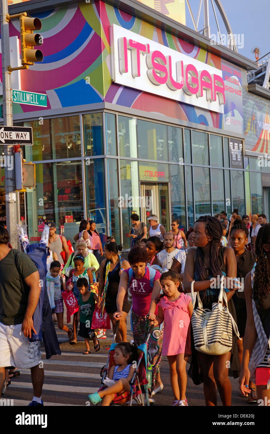 It' Sugar candy store in Coney Island Stock Photo - Alamy