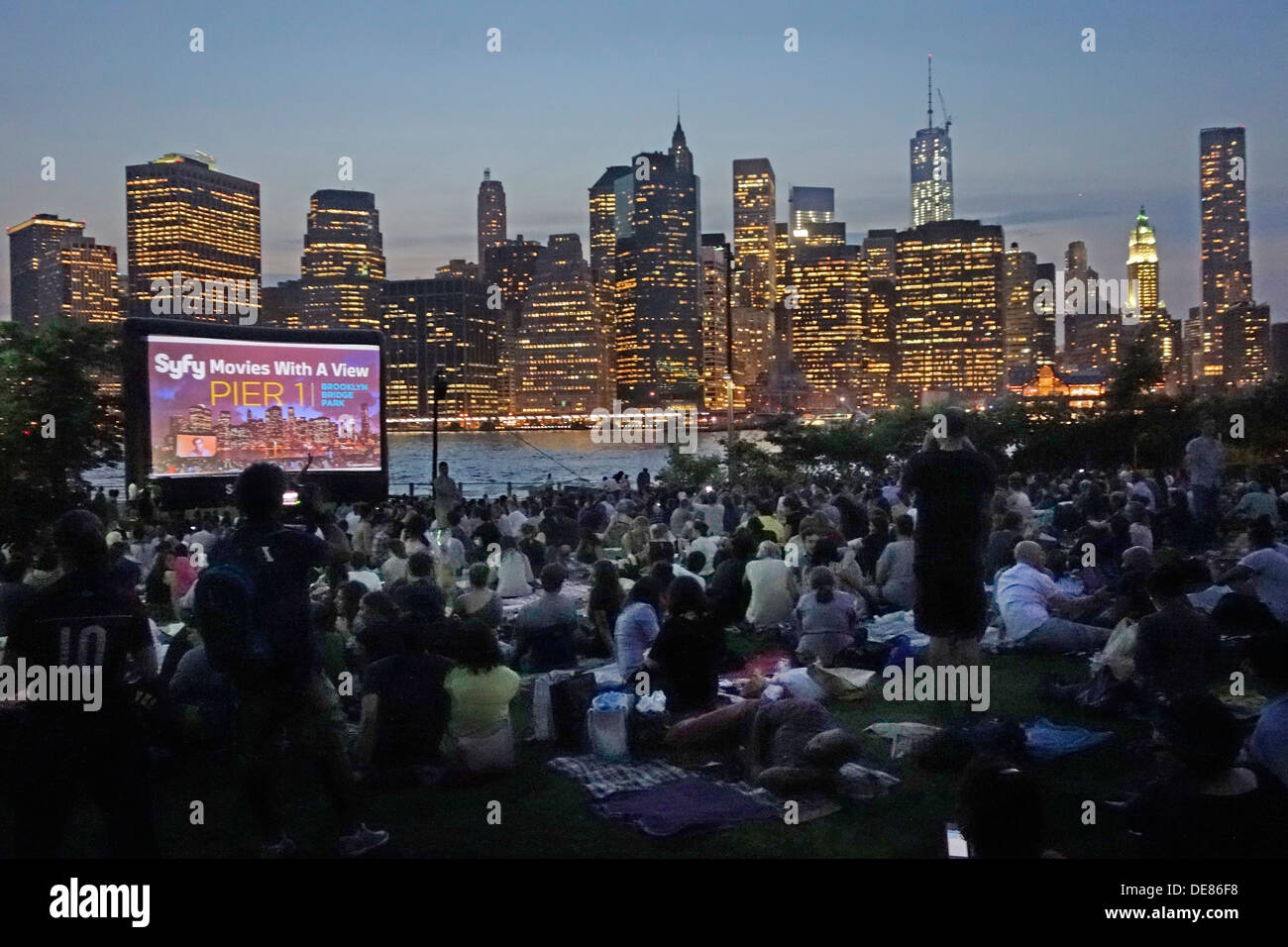 outdoor movies in Brooklyn Bridge park Stock Photo
