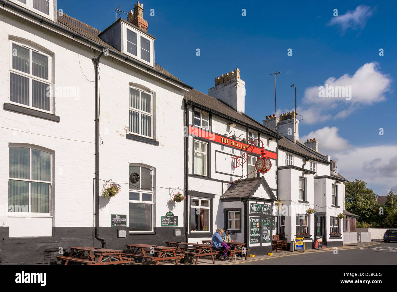 The seafront at Parkgate on the Wirral in Cheshire. Cheshire's only coastal resort. The public house the Red Lion. Stock Photo