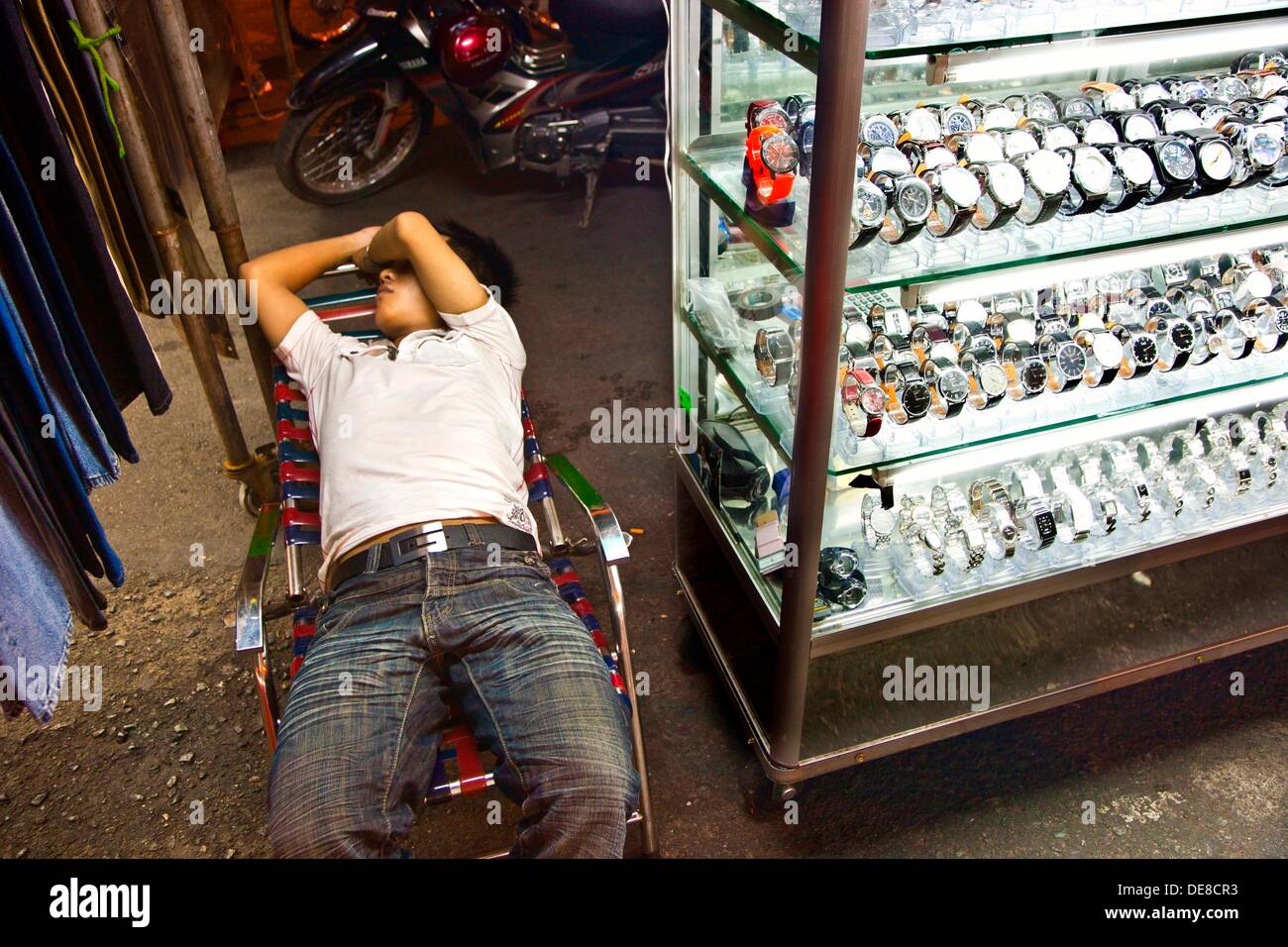 World clocks sleep hires stock photography and images Alamy