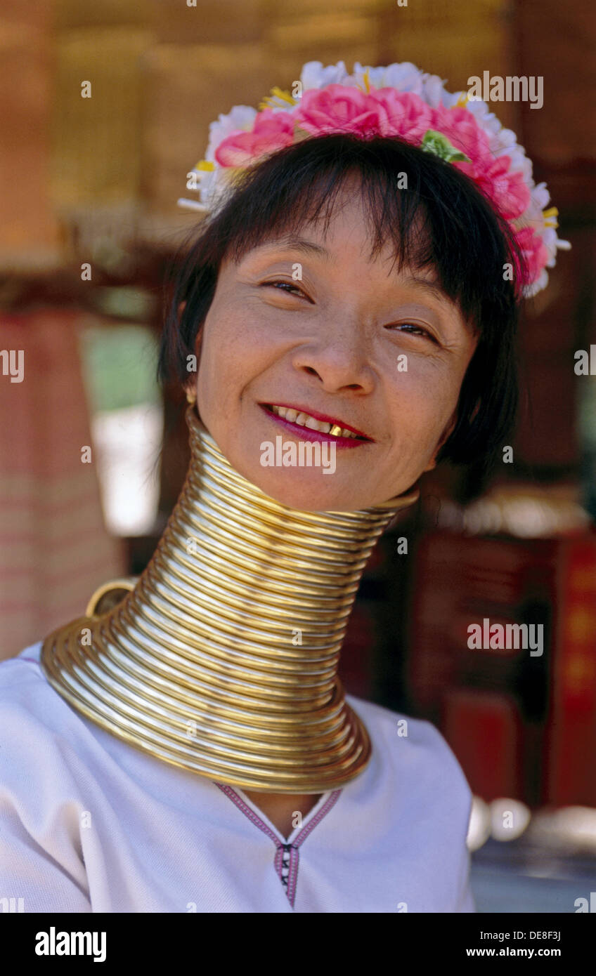 Long Neck karen woman (Myanmar). Giraffe woman. North ...