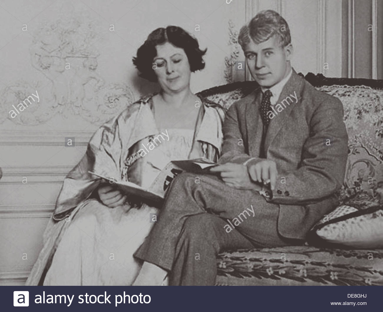 What was the name of Sergei Yesenins wife Women in the life of a poet What was the name of Sergei Yesenins wife Women in the life of a poet
