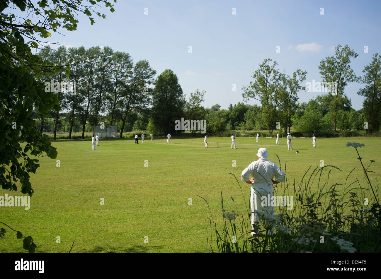 Match game pitch field cotswolds hi-res stock photography and images ...