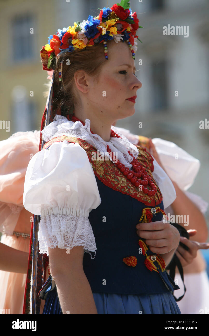 Girls Polish Embroidered National Folk Costume Dress, Eastern European,  Heritage Days, International, Traditional Floral Poland Outfit, 