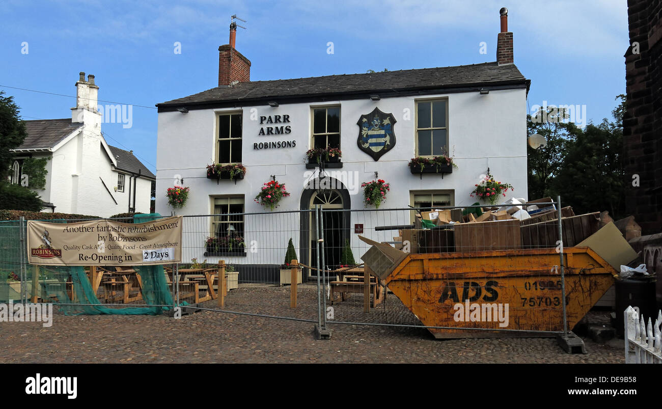 Refurbishment works at the Parr Arms, Grappenhall, Warrington by Frederick Robinson, Cheshire, UK Stock Photo