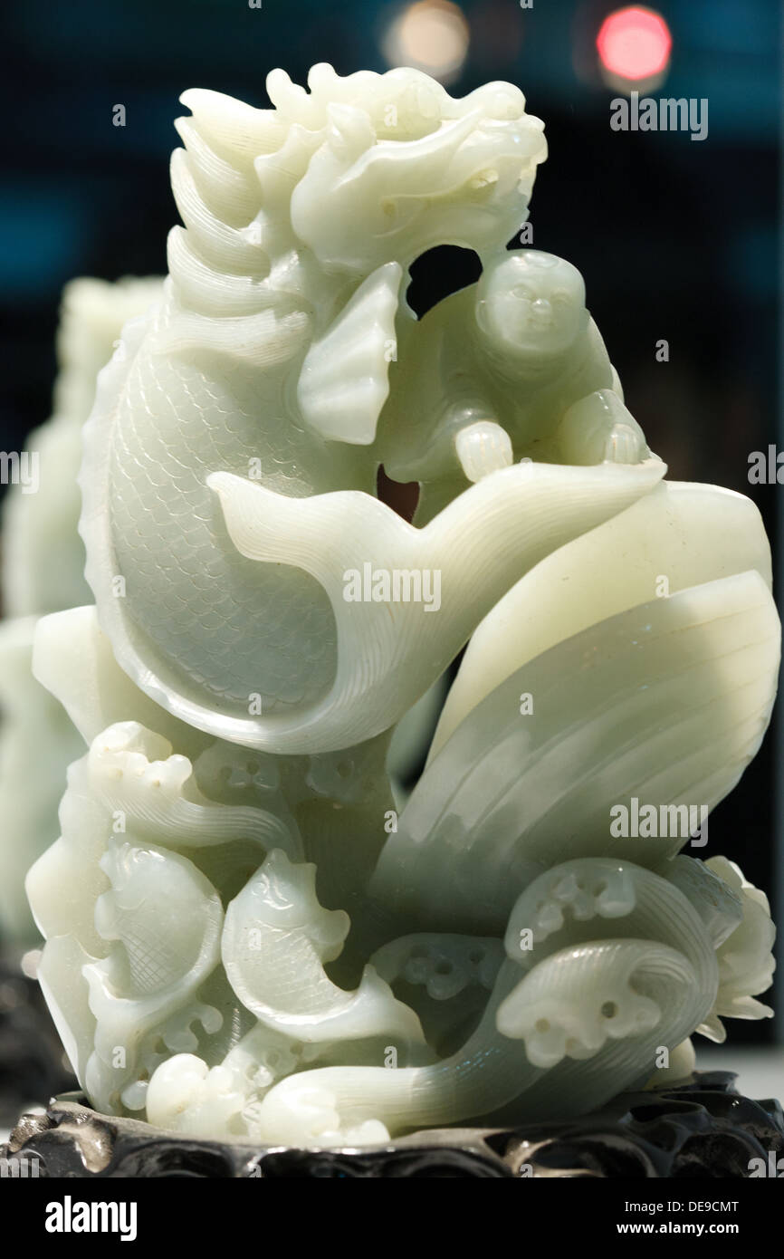Ancient chinese jade sculpture hires stock photography and images Alamy