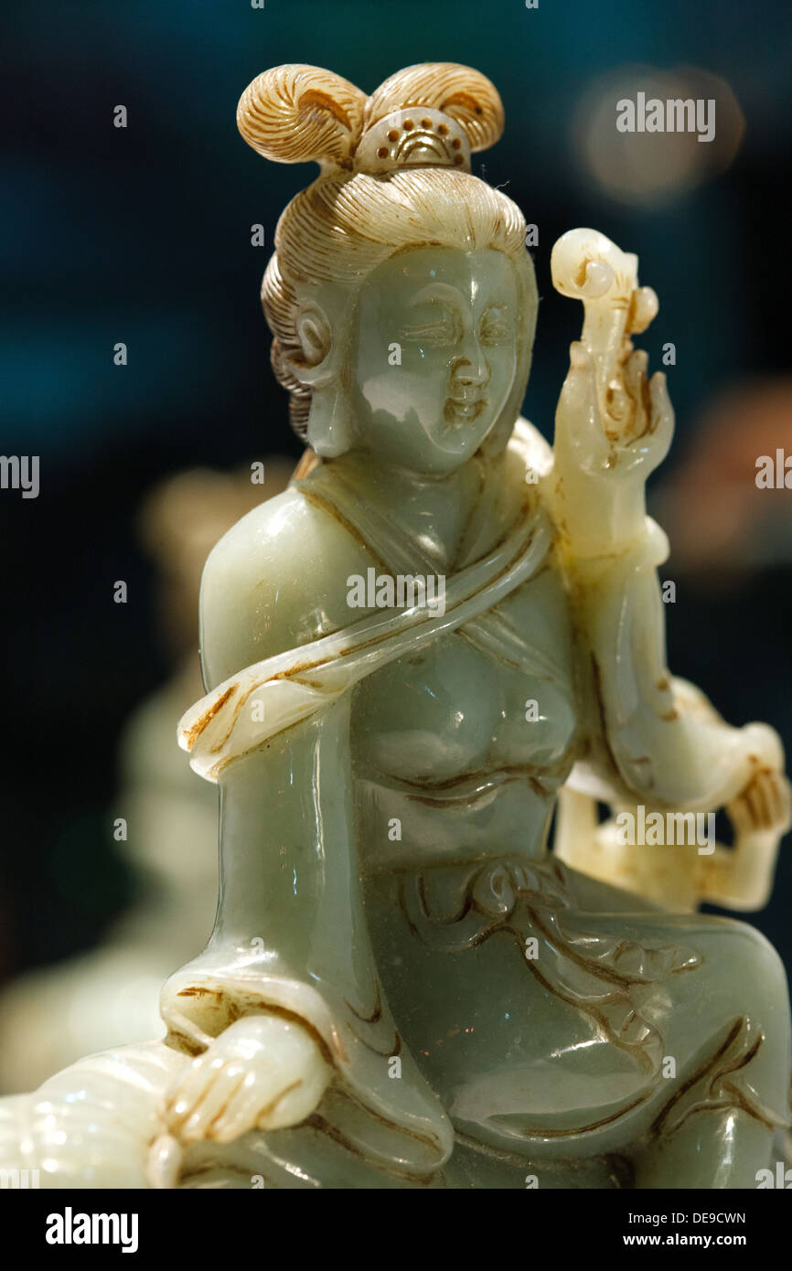 Jade sculpture hires stock photography and images Alamy