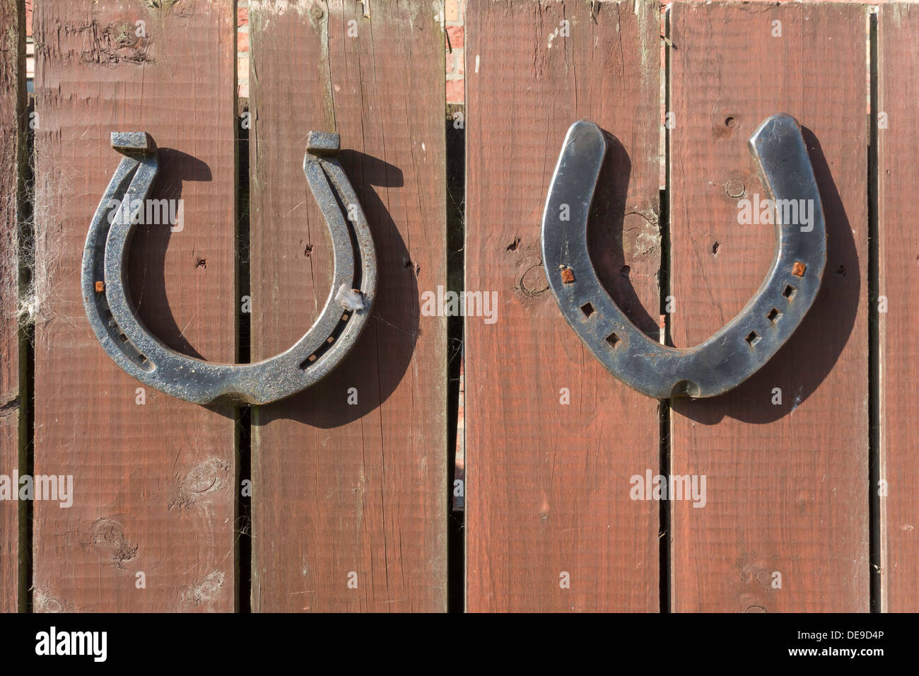 Two horseshoes hires stock photography and images Alamy
