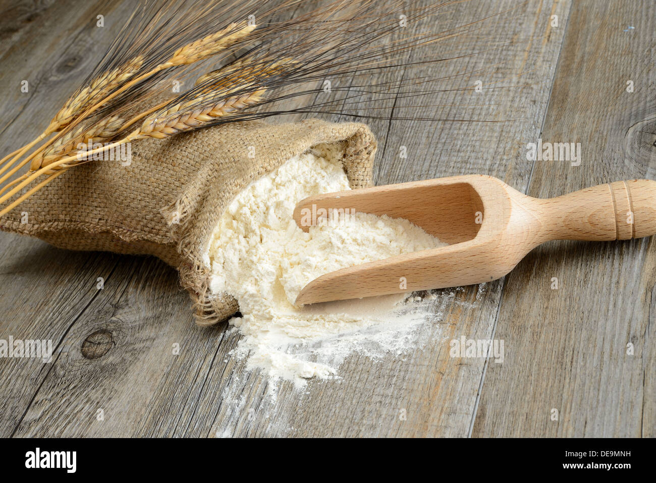 Sack of flour hi-res stock photography and images - Alamy