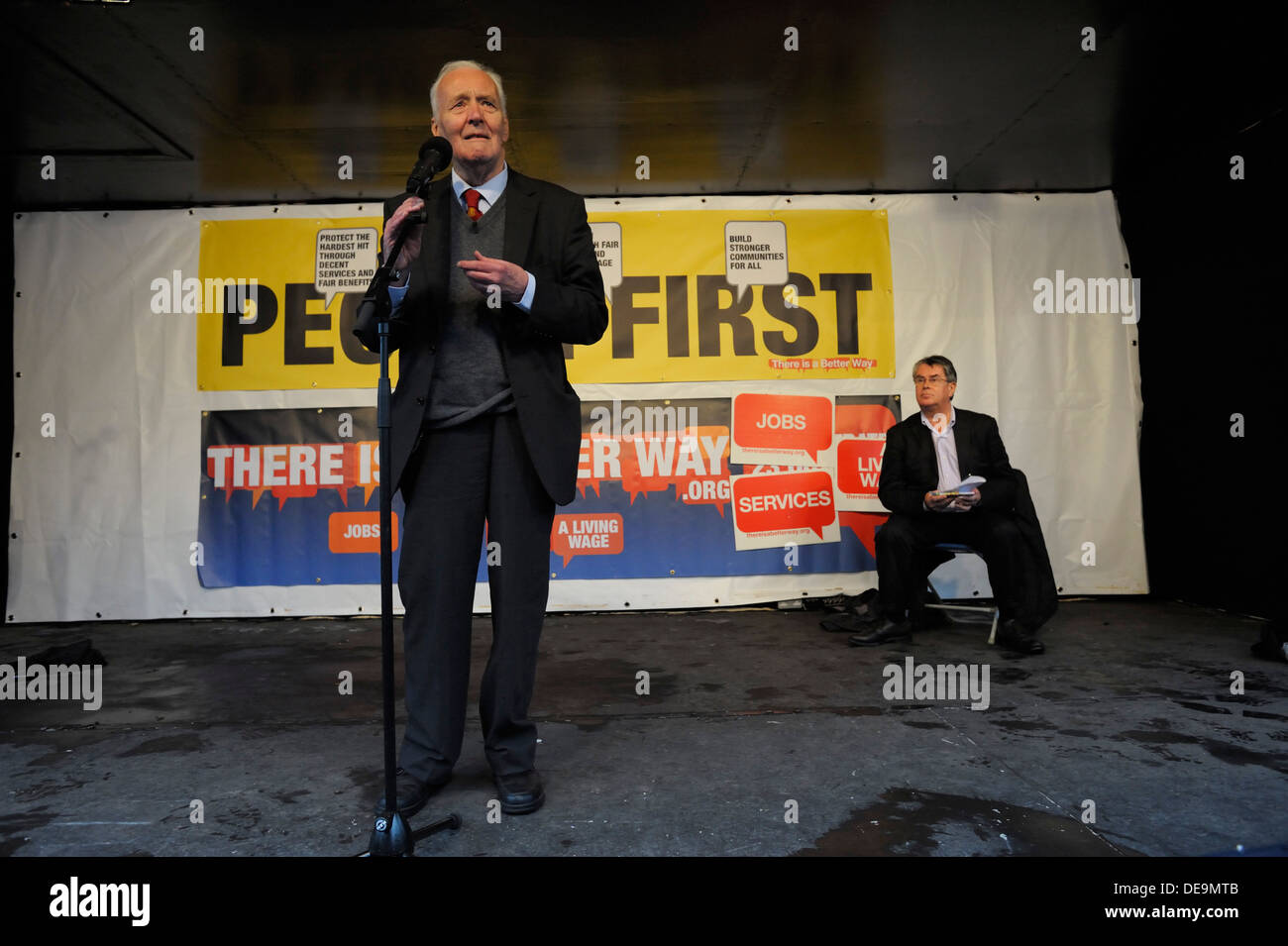 Tony Benn at an anti cuts rally in Glasgow Stock Photo