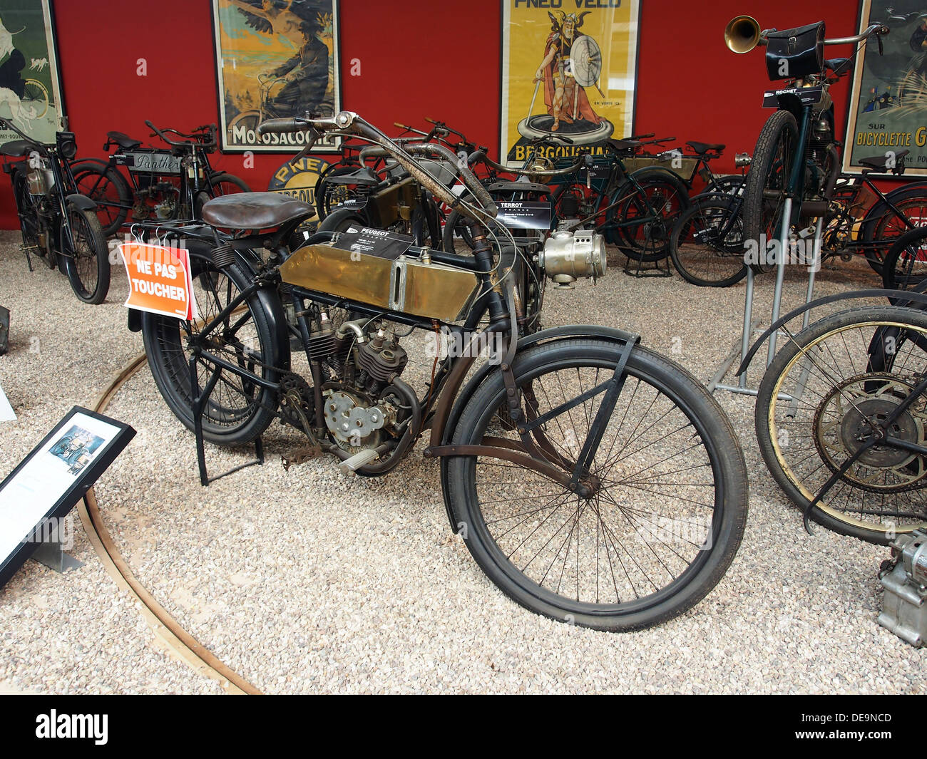 1914 Peugeot 350 MC 3,5cv Mus e de la Moto et du V lo, Amneville, France,  002 Stock Photo - Alamy