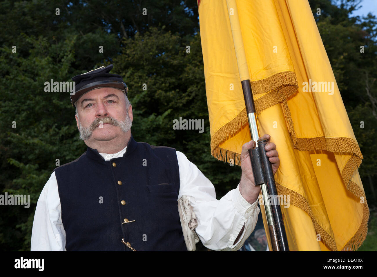 Ingleton, UK 14th September, 2013. Alan Shatford 2nd U.S. Artillery (2nd U.S. Artillery earned respect for its dashing bravery and military acumen from both sides during the Civil War—the Confederates nicknaming it “The Wild Cat Battery) at Ingleton's Wild West Weekend featuring the American Civil War Society with living history displays and re-enactments.  Union and Confederate Soldiers wearing the uniforms and carrying the weapons of the period. Credit:  Mar Photographics/Alamy Live News Stock Photo